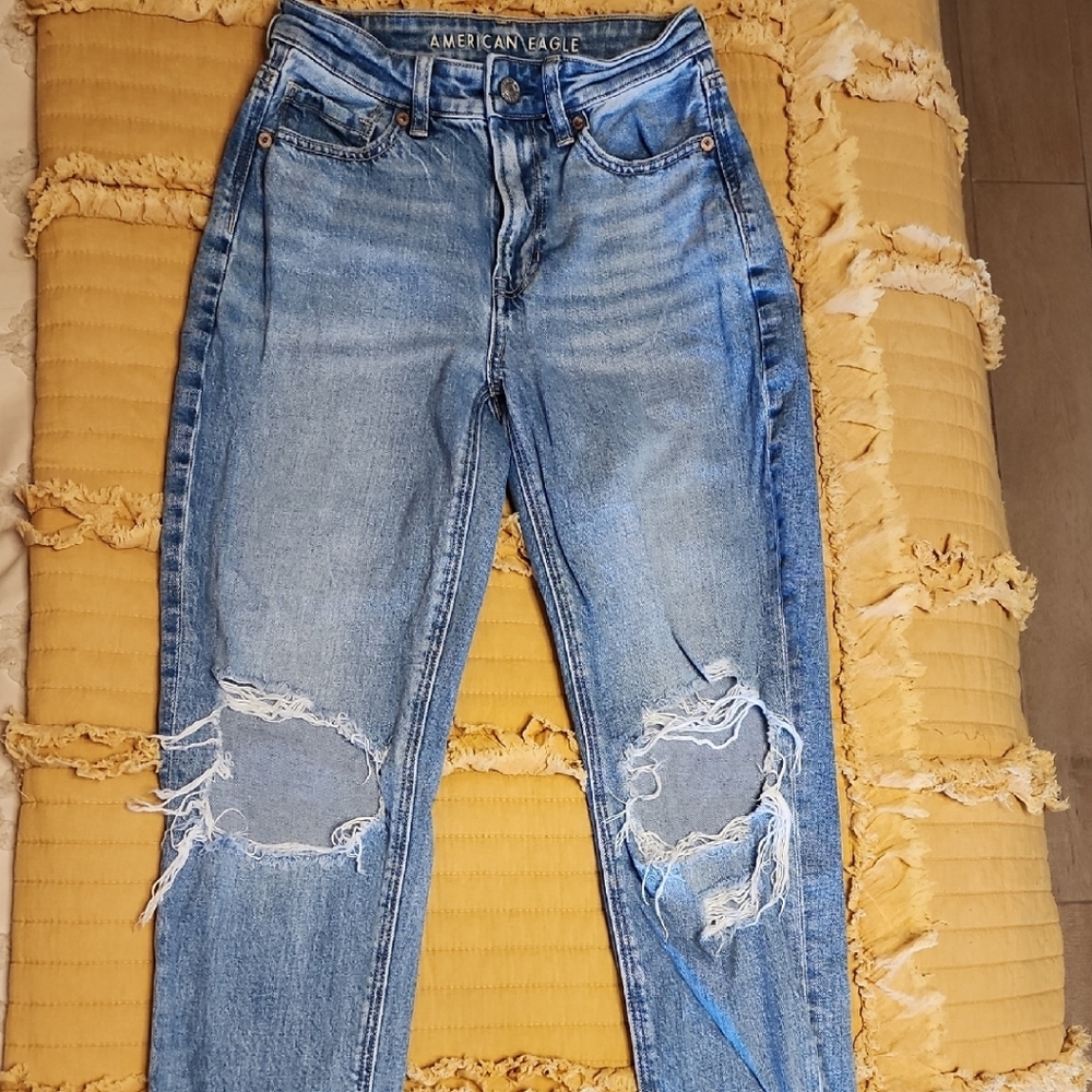 American Eagle Outfitters Distressed Blue Boyfriend Jeans